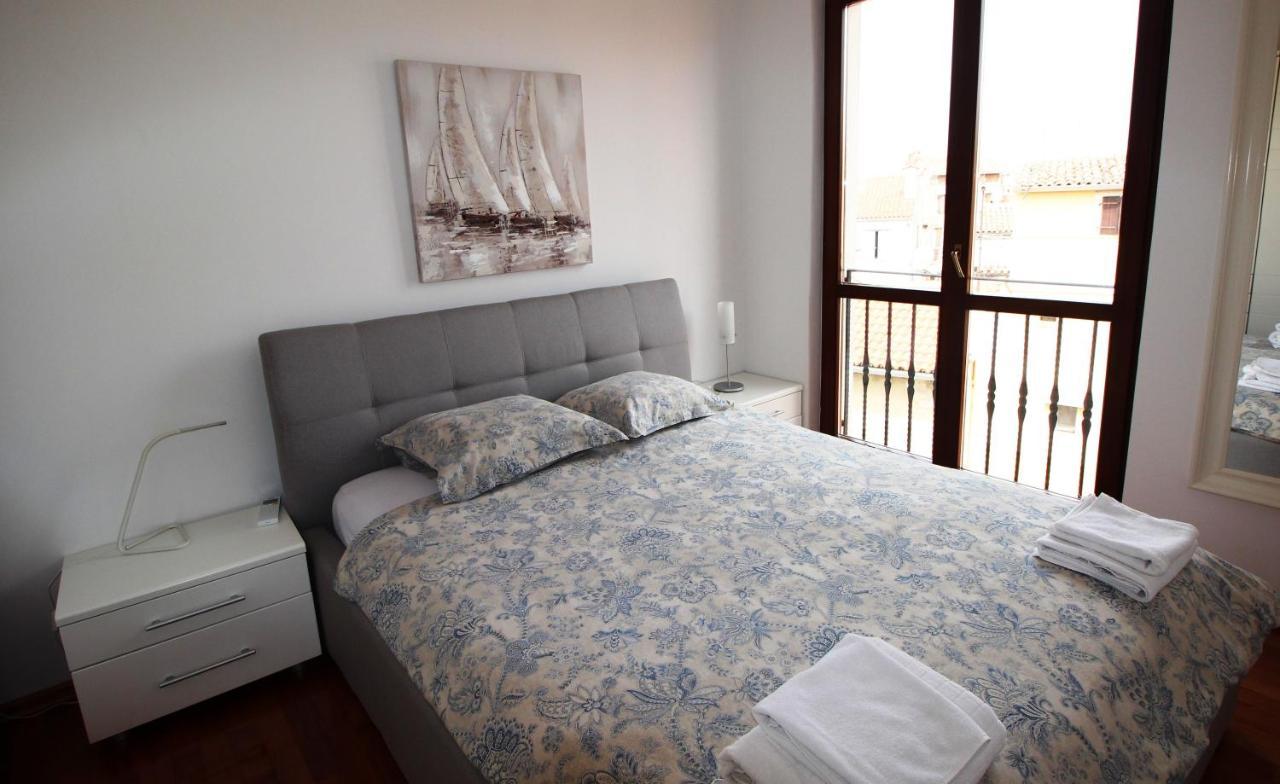 Molo View Apartment ロヴィニ エクステリア 写真