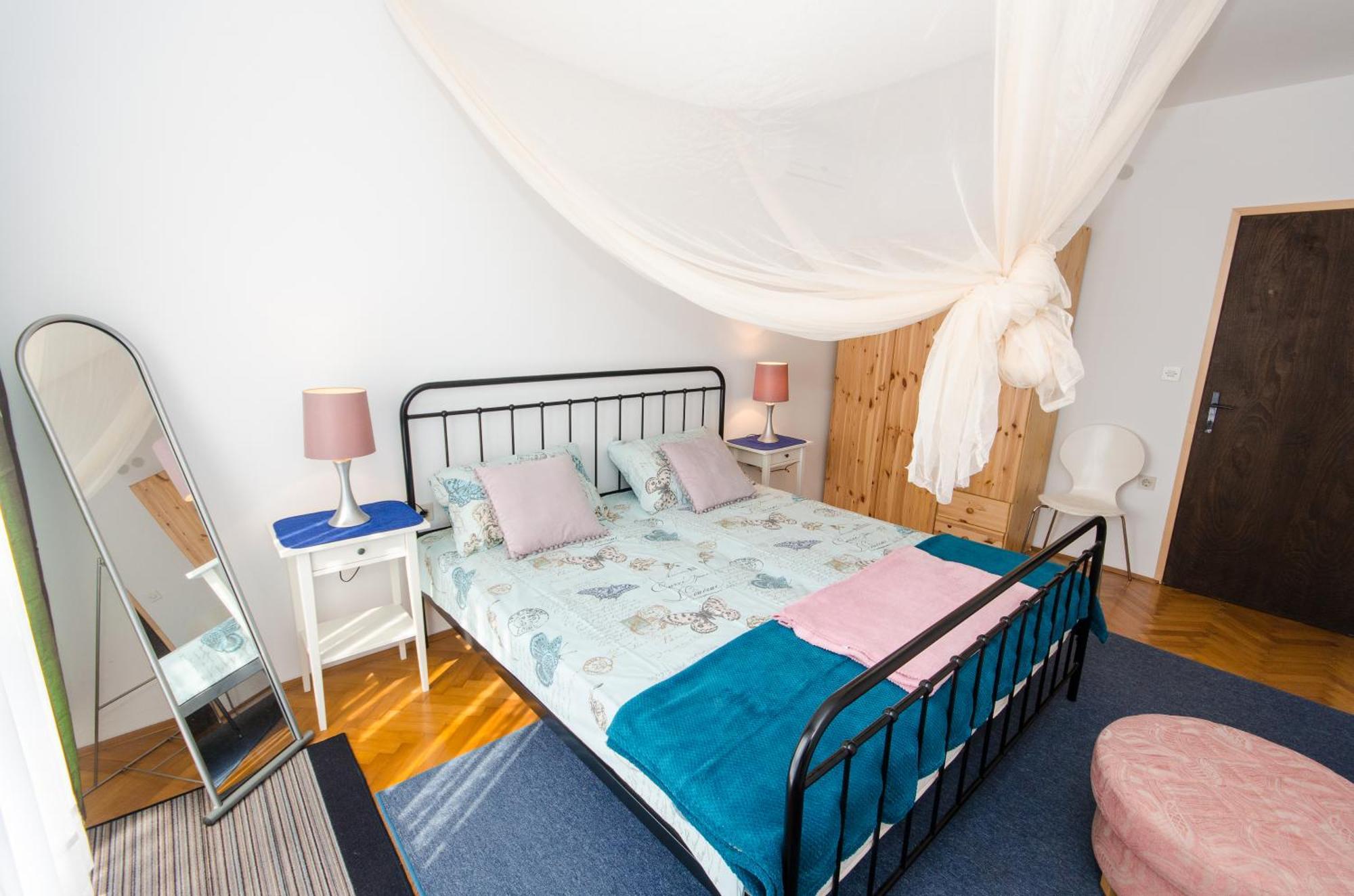 Molo View Apartment ロヴィニ エクステリア 写真