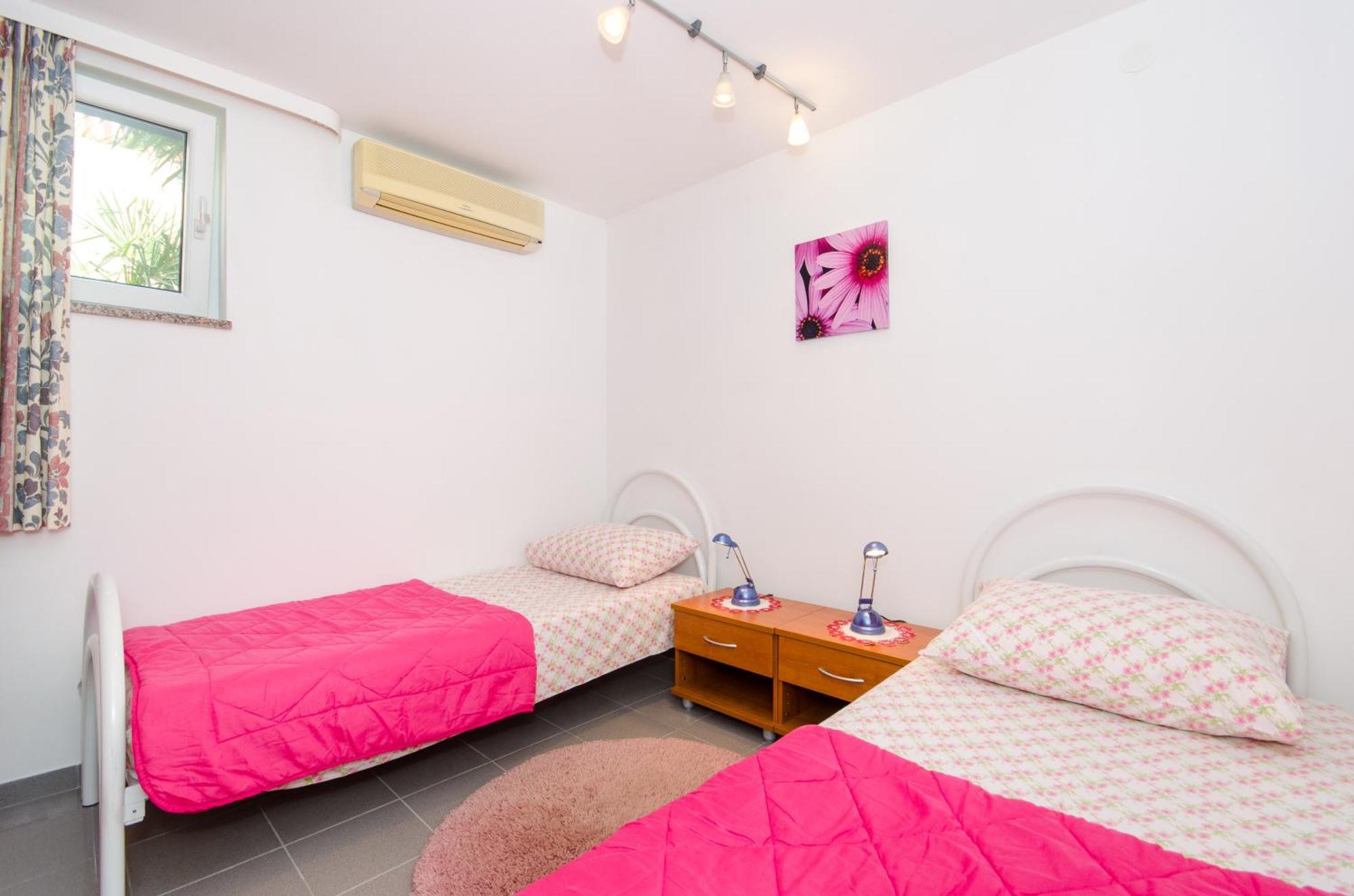 Molo View Apartment ロヴィニ エクステリア 写真